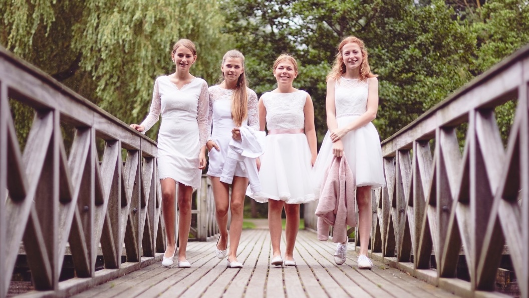 Mix og match din konfirmationskjole.
